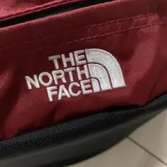 THE NORTH FACE ボディバッグ レッド/ブラック　ノースフェイス