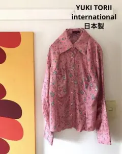 美品！ユキトリイ インターナショナル 花柄 ブラウスのサムネイル