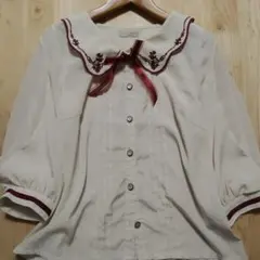 チェリー刺繍ブラウス 生成りaxesfemmePOETIQUE - メルカリ