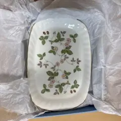 WEDGWOOD ワイルドストロベリー プレート 皿のサムネイル