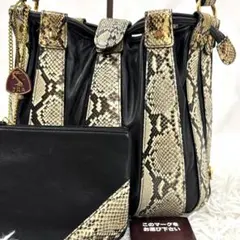 レザー ショルダーバッグ カービング加工 シルバー ブラック 羊皮 