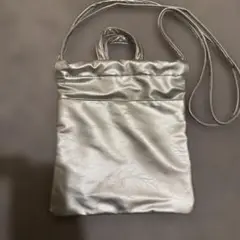 MAISON SPECIAL シルバー巾着ショルダーバッグ