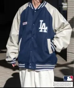 ペルーシュ　perushu スタジャン　LA Lサイズ　MLB