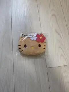 日焼けキティ一番くじ　顔型ポーチ