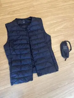 UNIQLO Ultra Light Down Vest Navy Mのサムネイル