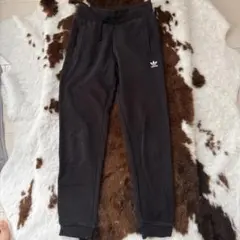 ジョガーパンツ