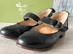 ブラックレザー ストラップシューズ