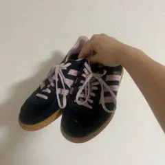 adidas Spezial ネイビー/ピンク スニーカー