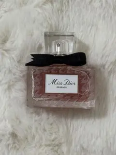ミスディオール エッセンス（パルファン） 35ml - メルカリ