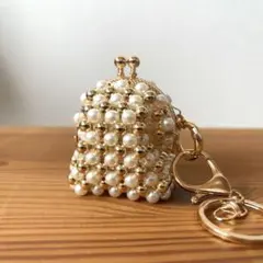 ハンドメイド　がま口　パールビーズ　メタルビーズ