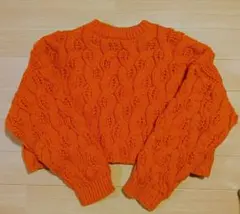 オレンジニット