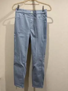 ライトブルー スキニーパンツ