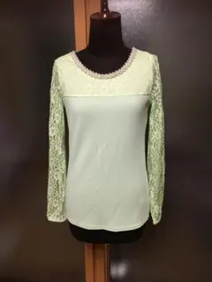 新品　セシルマクビー　袖レーストップス　ライトグリーン　M