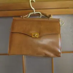 昭和レトロ　ブラウンレザー ハンドバッグ フラップ式