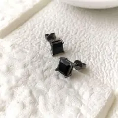 K18YG キューブペンダントトップ 2個セット イタリアンジュエリー