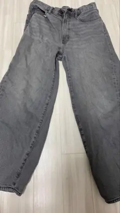 グレー ワイドレッグ デニムパンツ