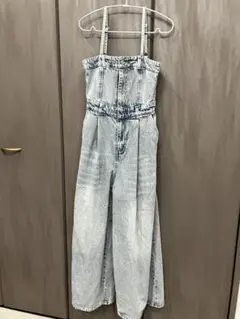 ライトブルーデニムオーバーオール