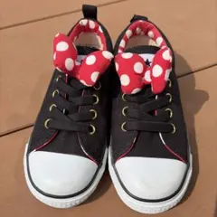 ディズニー　converse リボン付きスニーカー 18cm