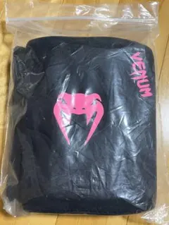 Item thumbnail for item 65fe65d1-9772-4c72-86e2-676b77264c63