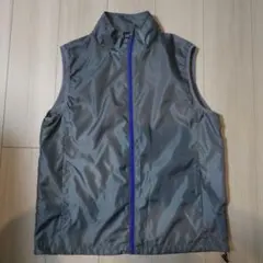 グレー ナイロン ベスト