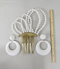 フラメンコ用　ホワイトペイネタとホワイトピアス