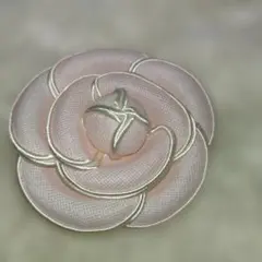 花型ピンクブローチ