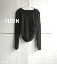 シーイン　ブラック長袖Tシャツ ドレープデザイン