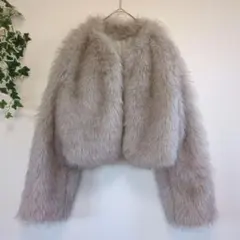 SHEIN　ファーコート　ショート丈　サイズ36　ライトブラウン　羽織り　美品