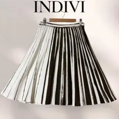 INDIVI ワールド フレアスカート ひざ丈 38のサムネイル