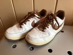最終値下げ！Nike Air Force 1 ホワイト/ブラウン