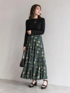 OPAQUE.CLIP 大草直子コラボ、プリントロングスカートのサムネイル
