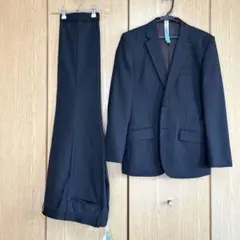 ビジネススーツ男性
