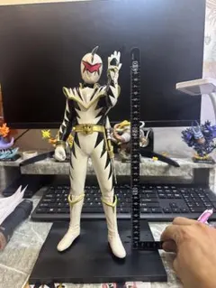 アバレンジャー キラーオー 合体 右足と羽なし 1体のみ | Mercari