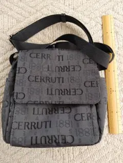 CERRUTIのショルダーバッグ