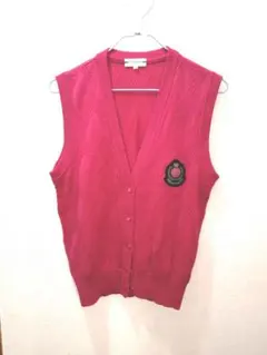 PARIS ノースリーブニットベスト ジレ ゴルフ エンブレム付き
