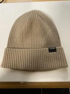 2025年最新】ARC'TERYX カラー：ベージュ系 ニット帽・ビーニーの人気