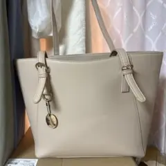 DKELLY HUNDRED ベージュ トートバッグ ショルダーストラップ付き