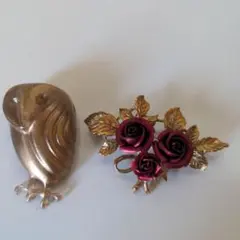 昭和レトロのブローチ2つ