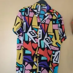 専用カラフルなアート風半袖シャツ