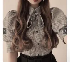 リボンタイブラウス