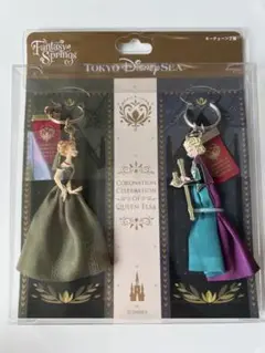 新品　未使用　ファンタジースプリングス　アナ雪　キーチェーン　アナ　エルサ