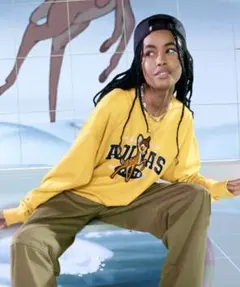 adidas ディズニー コラボ バンビ トレーナー Sサイズ イエロー