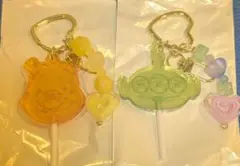 ディズニーストア シークレットキーチェーン 　プーさん　グリーンメン キャンディ