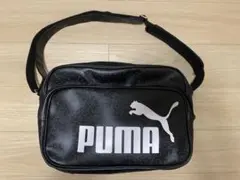 puma プーマ　エナメルバッグ　（ショルダーバッグ）