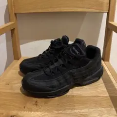 Nike Air Max 95 エッセンシャル