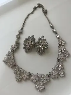 クリスタル装飾 ネックレスとイヤリング セット