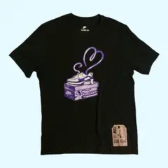 【XL】NIKE New Jeans コラボ Tシャツ スモールプリントバニーズ XL】 NIKE New Jeans コラボ Tシャツ ブラック 黒 レア - メルカリ