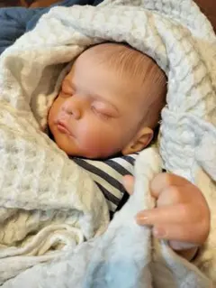 週末値下げ★沖縄っ子。血管までリアル　リボーンドール　ベビードール