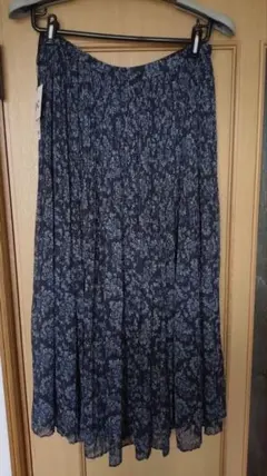 UNIQLO Ｃ プリーツシフォンスカート L 濃紺 フラワー　定価4990円