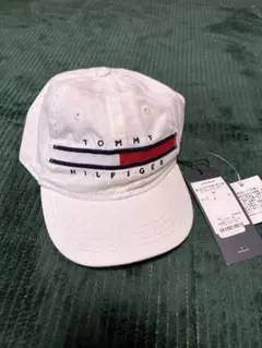【新品】TOMMY HILFIGER キッズ キャップ 帽子 Mのサムネイル